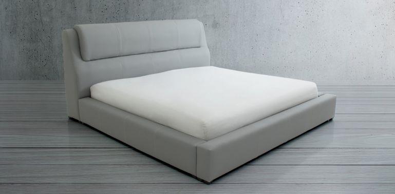 JOYCE CAMA K.S. RINO GRIS