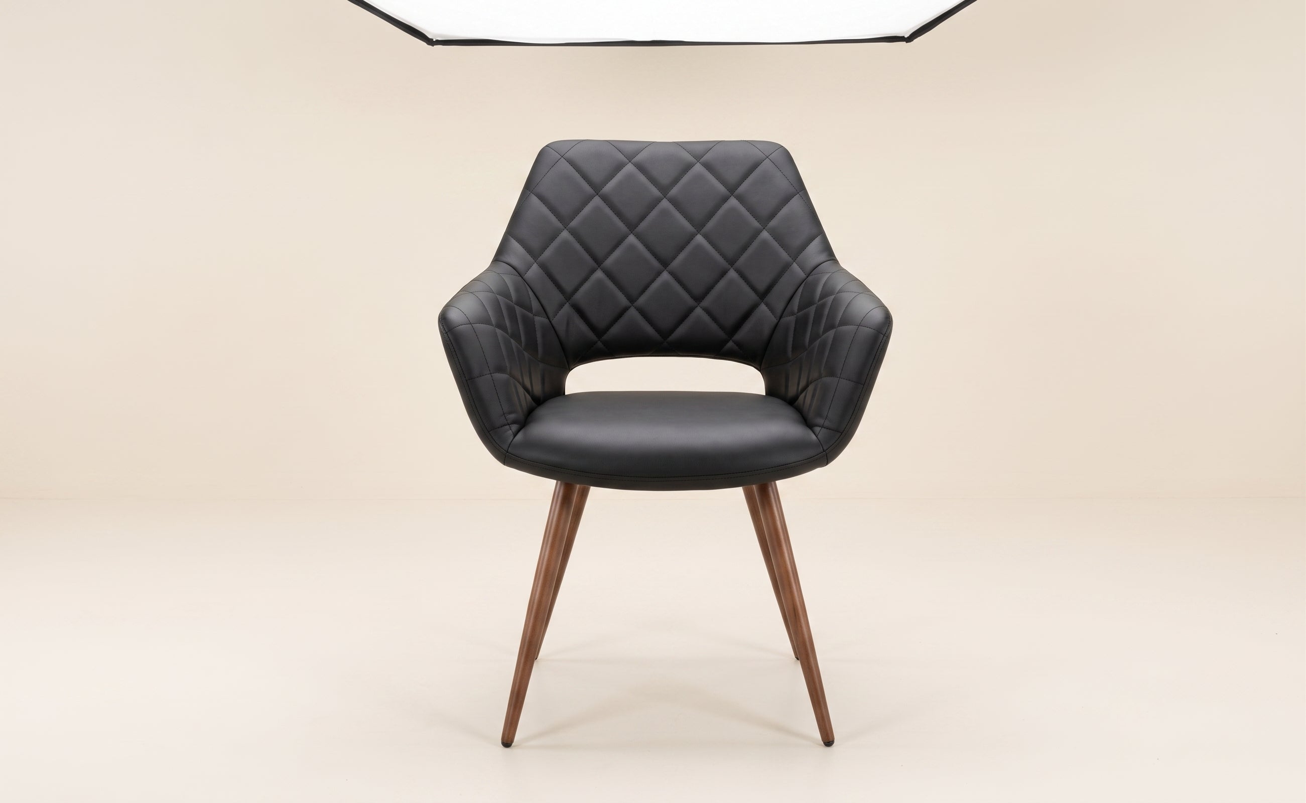 CHARLES SILLA OCASIONAL PU NEGRO PATAS METAL MADERA