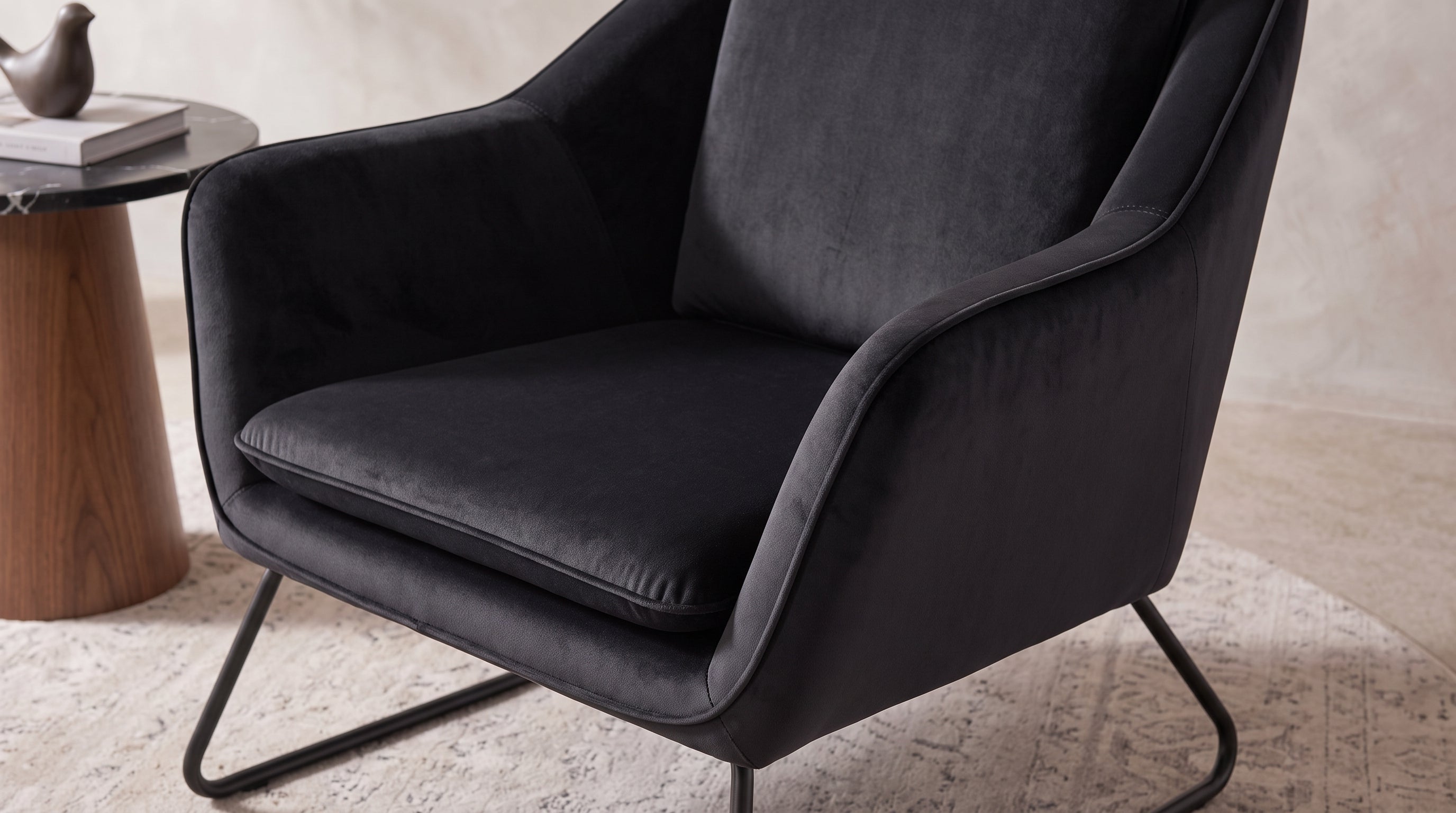 KASSIO SILLON OCASIONAL VELVET NEGRO