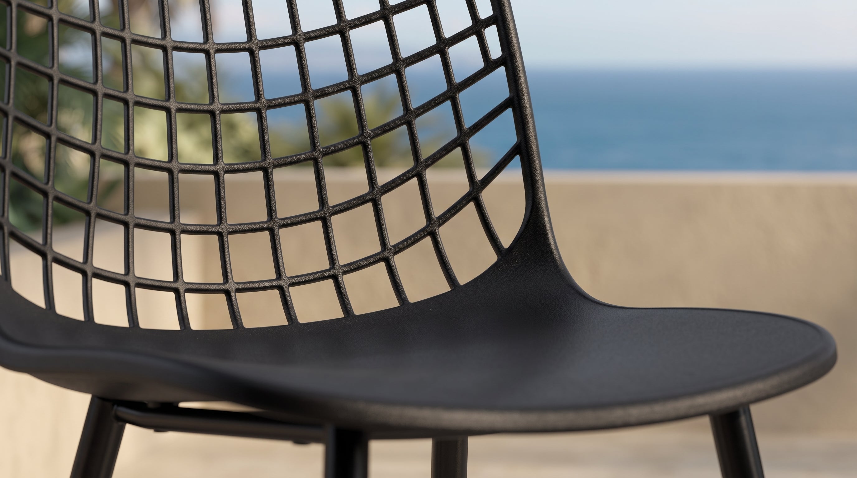 KUKA SILLA NEGRA